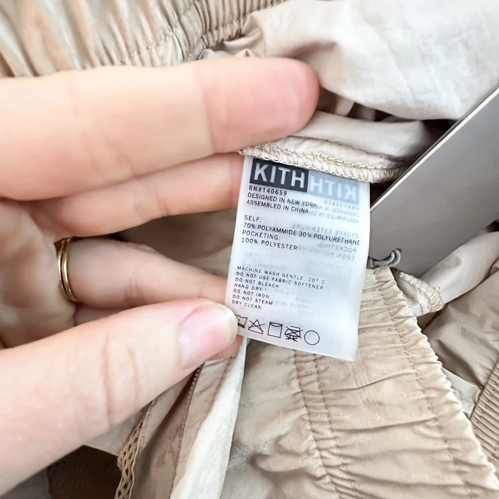 NWT Kith Asra Nylon‎ Bottom in 'Canvas' - Pull on Windbreaker Pant - Large